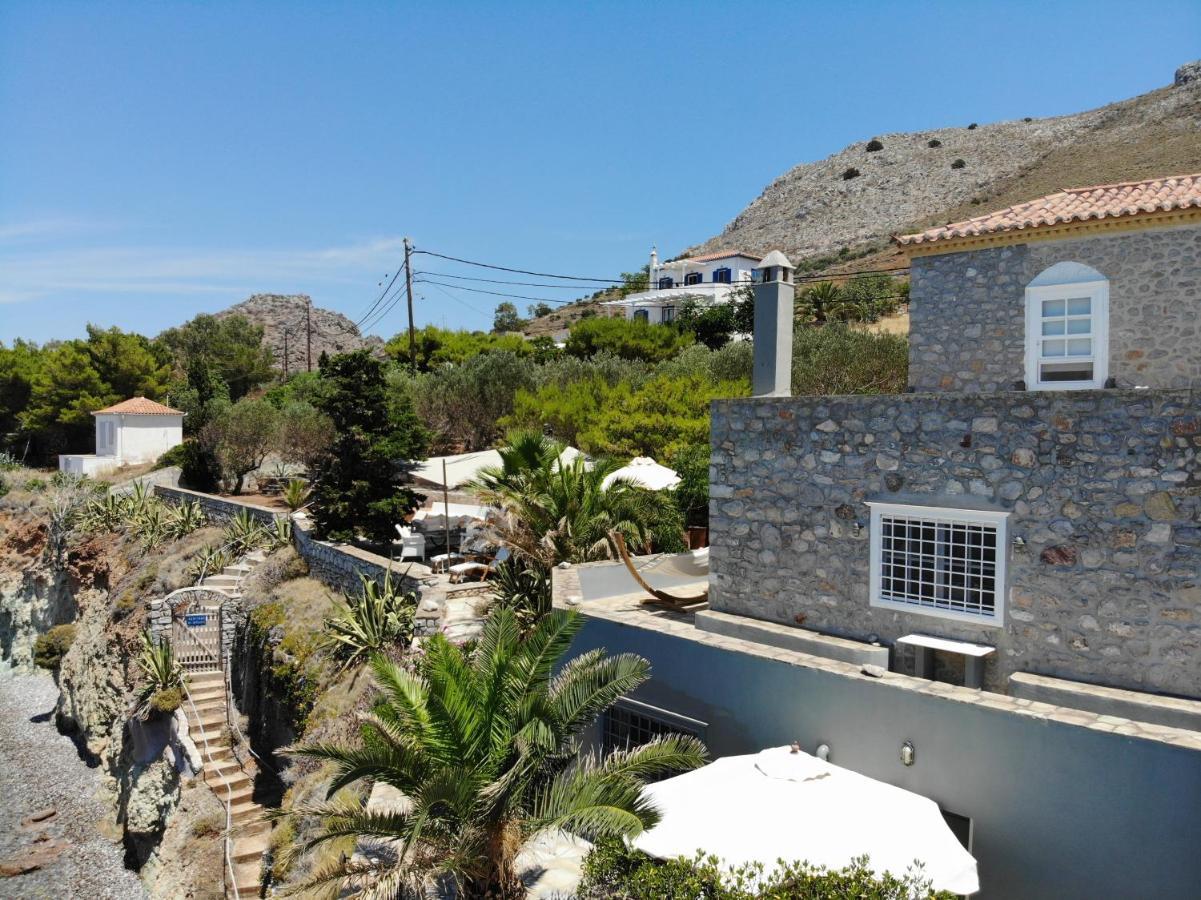 Lady Of Hydra Villa, Sea Front View, Private Beach Екстер'єр фото