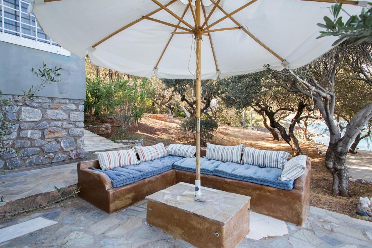 Lady Of Hydra Villa, Sea Front View, Private Beach Екстер'єр фото